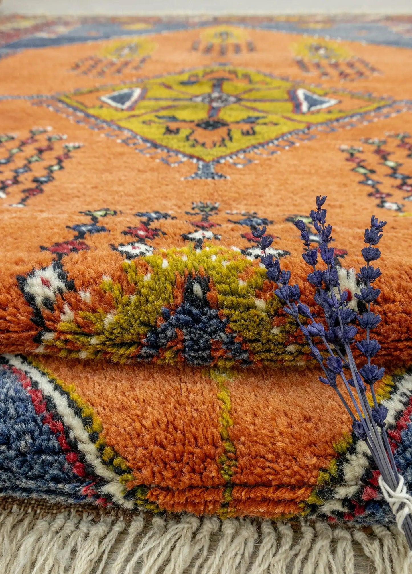 BAYKUL Luxury 100 Percent Wool Handwoven Rug