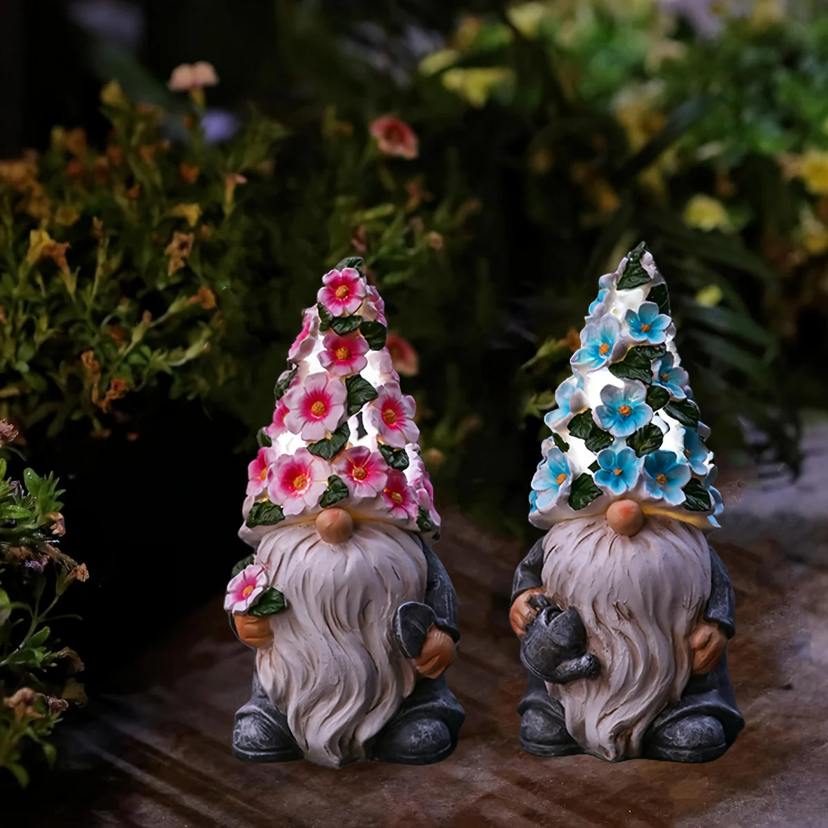 Garden Resin Gnome Solar Light Statue For Outdoor Decor